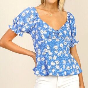 NWT Skies Are Blue Daisy Puff Sleeve Floral Top